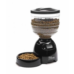 Petmate PTM24240 Le Bistro Programmable Feeder 10 lbs Black