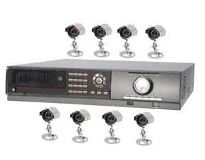 Q-See 8-Ch Pentaplex Network DVR W/ 320GB HD + 8 Cams
